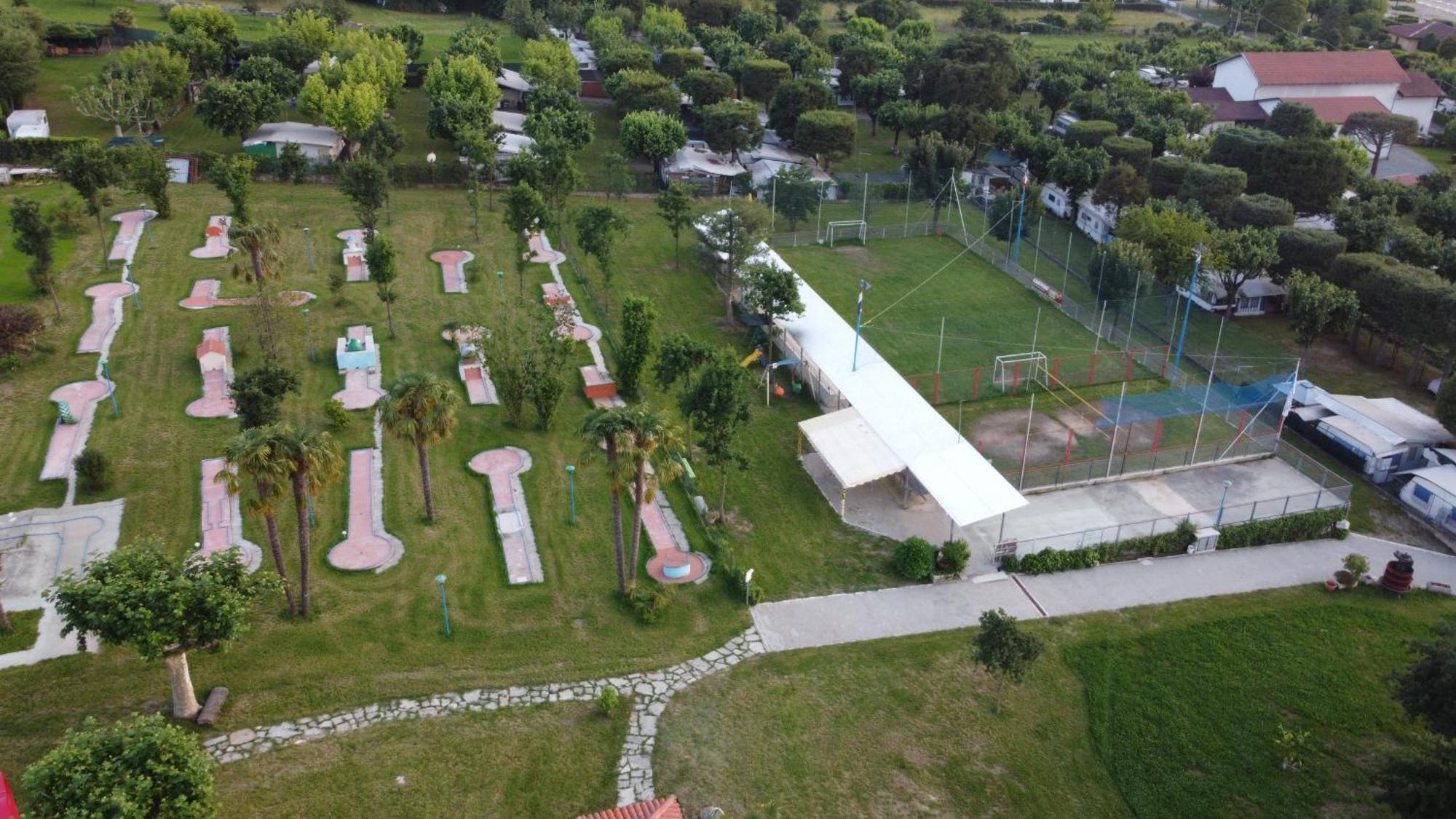 Campeggio Internazionale Del Sole Вивероне Экстерьер фото